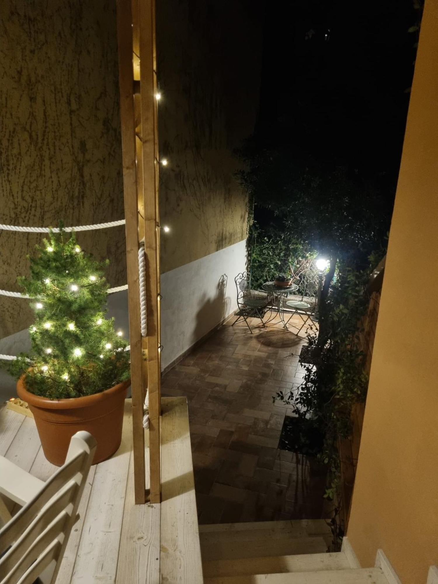 Cavana Cosy Apartment With Garden Near The Sea トリエステ エクステリア 写真