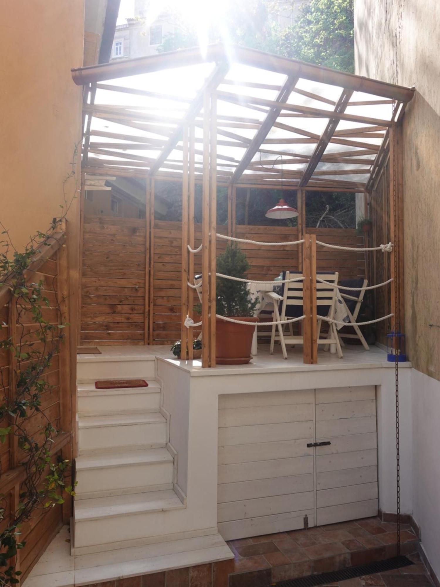 Cavana Cosy Apartment With Garden Near The Sea トリエステ エクステリア 写真